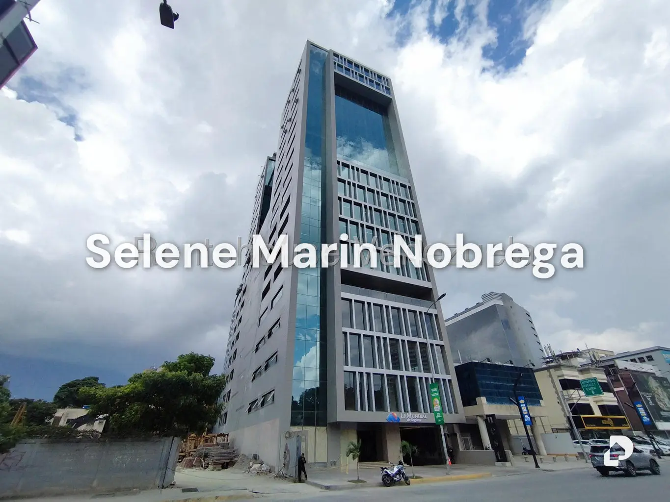 Oficina en Las Mercedes, Caracas – 1
