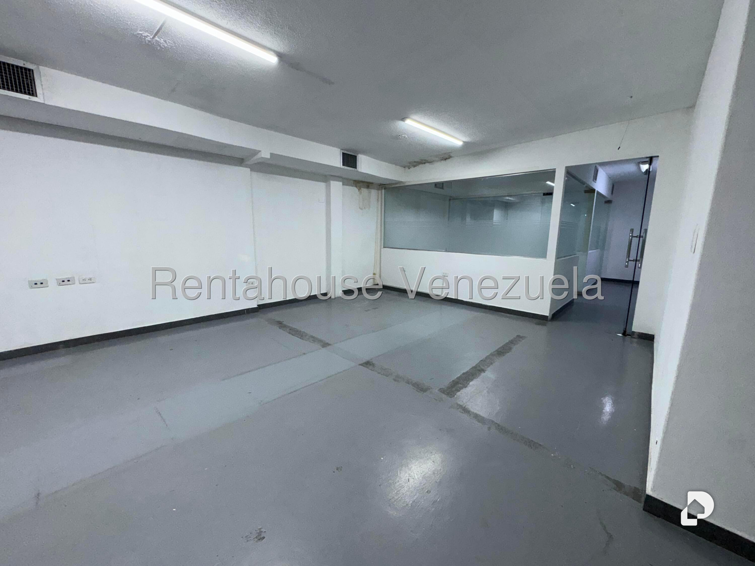 Oficina en Chuao, Caracas – 6