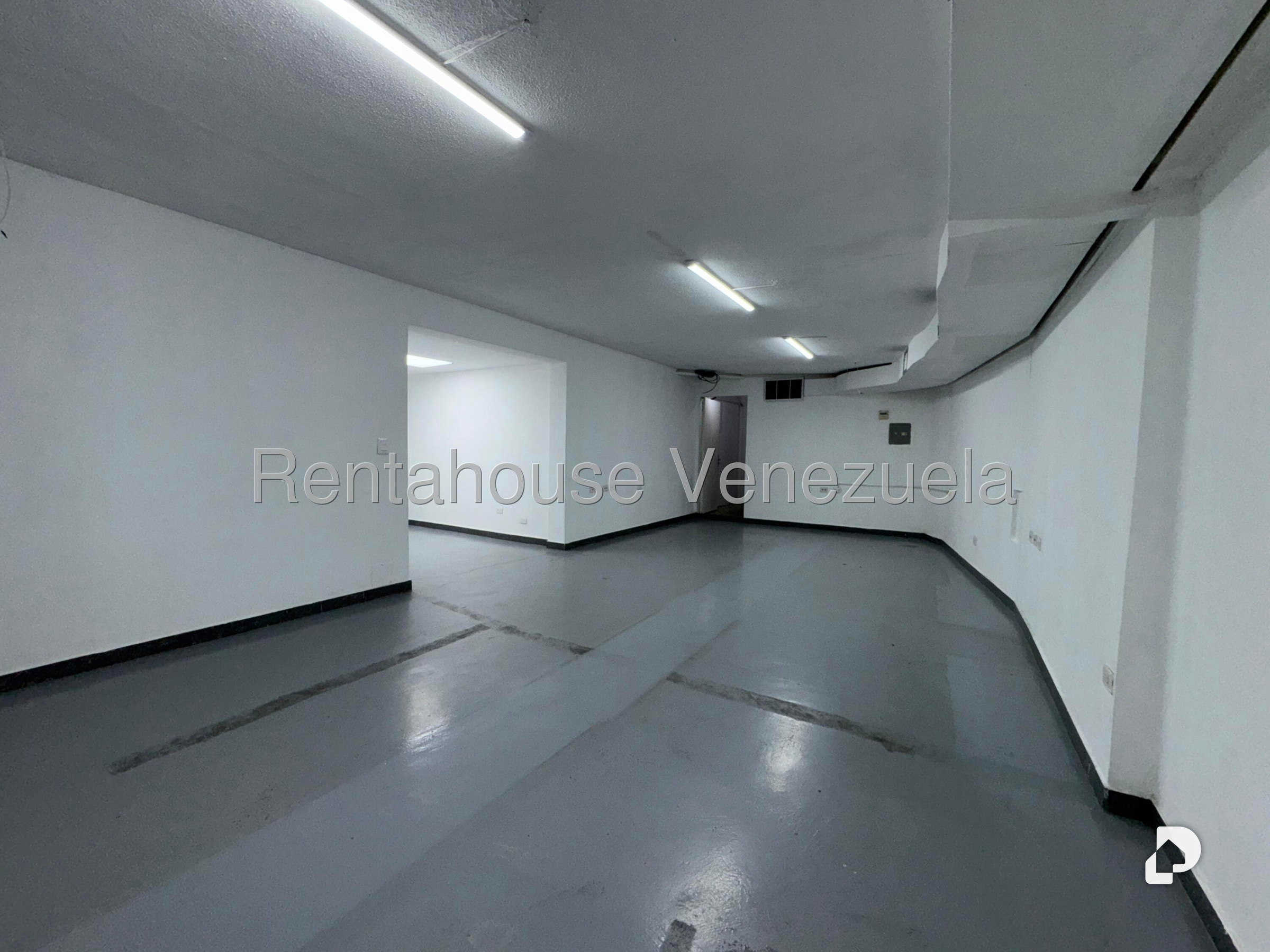 Oficina en Chuao, Caracas – 10