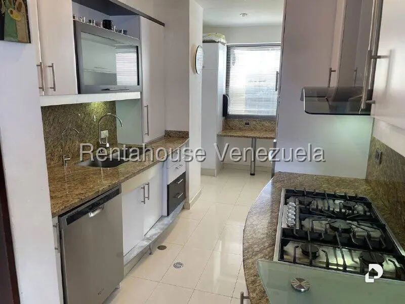 Apartamento en Colinas de Valle Arriba, Caracas – 9