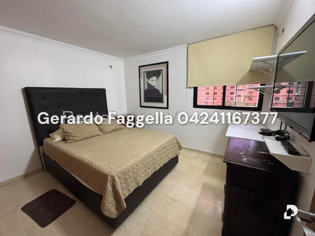 Apartamento en Colinas de La Tahona, Caracas – 11