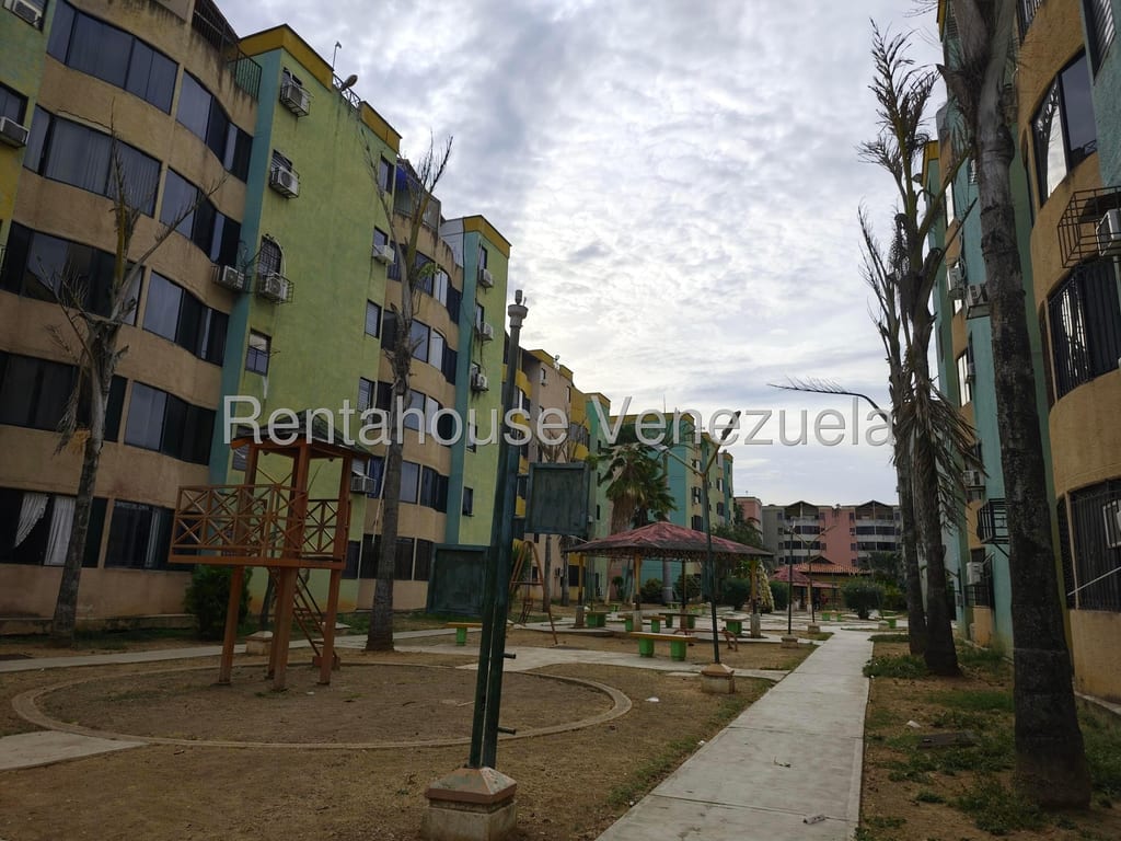 Apartamento en Los Caobos, Valencia - 1