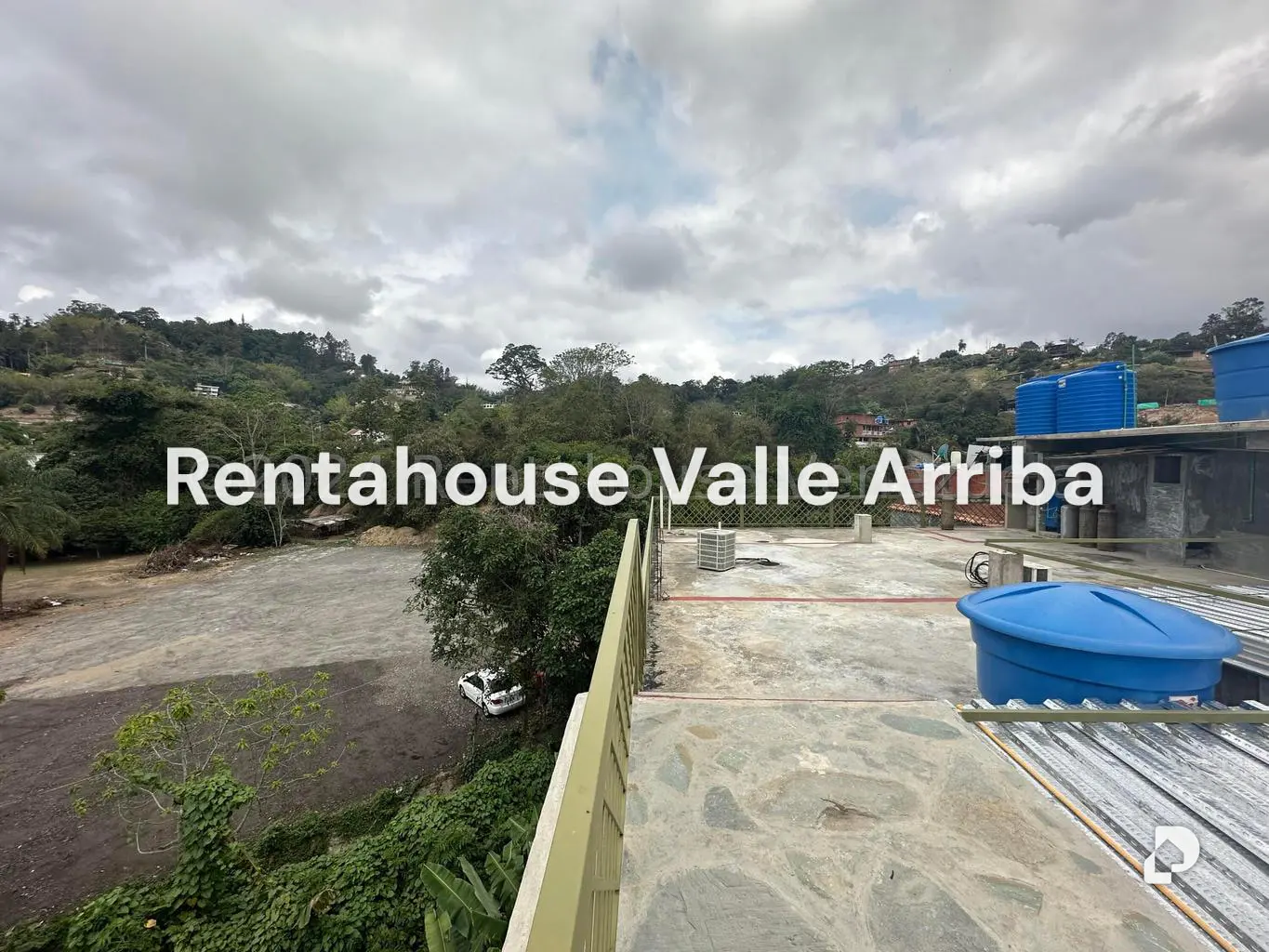 Local comercial en El Hatillo, Caracas – 23