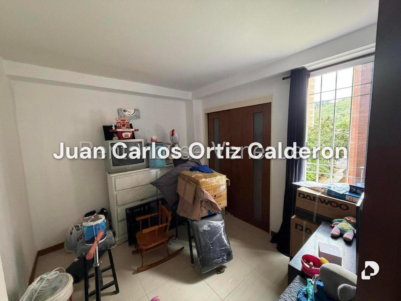Apartamento en Miravila, Caracas – 12
