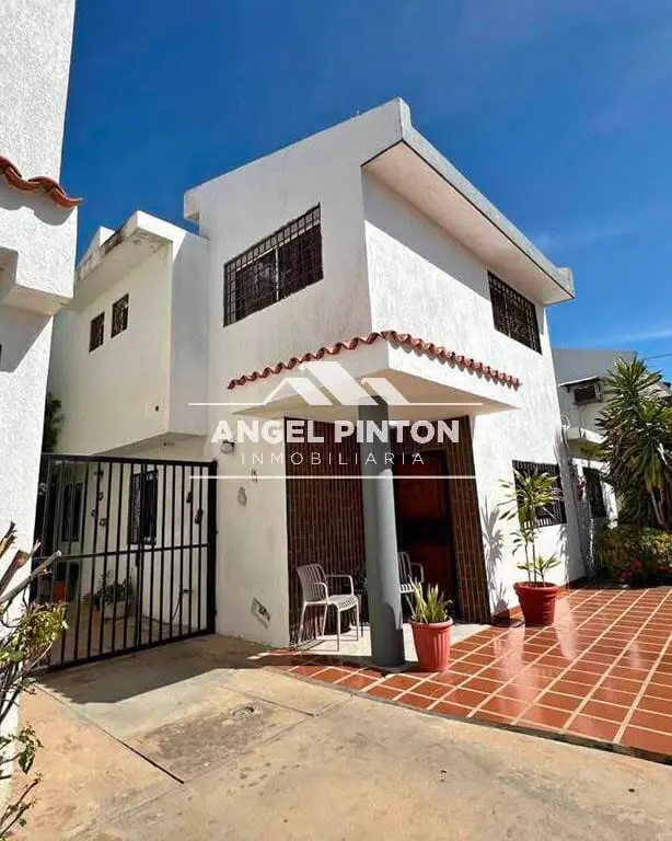 House in Barrio Los Olivos, Maracaibo - 1