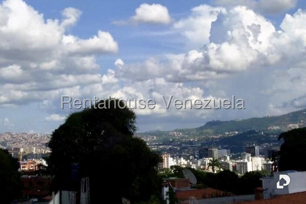 Casa en Altamira, Caracas – 3