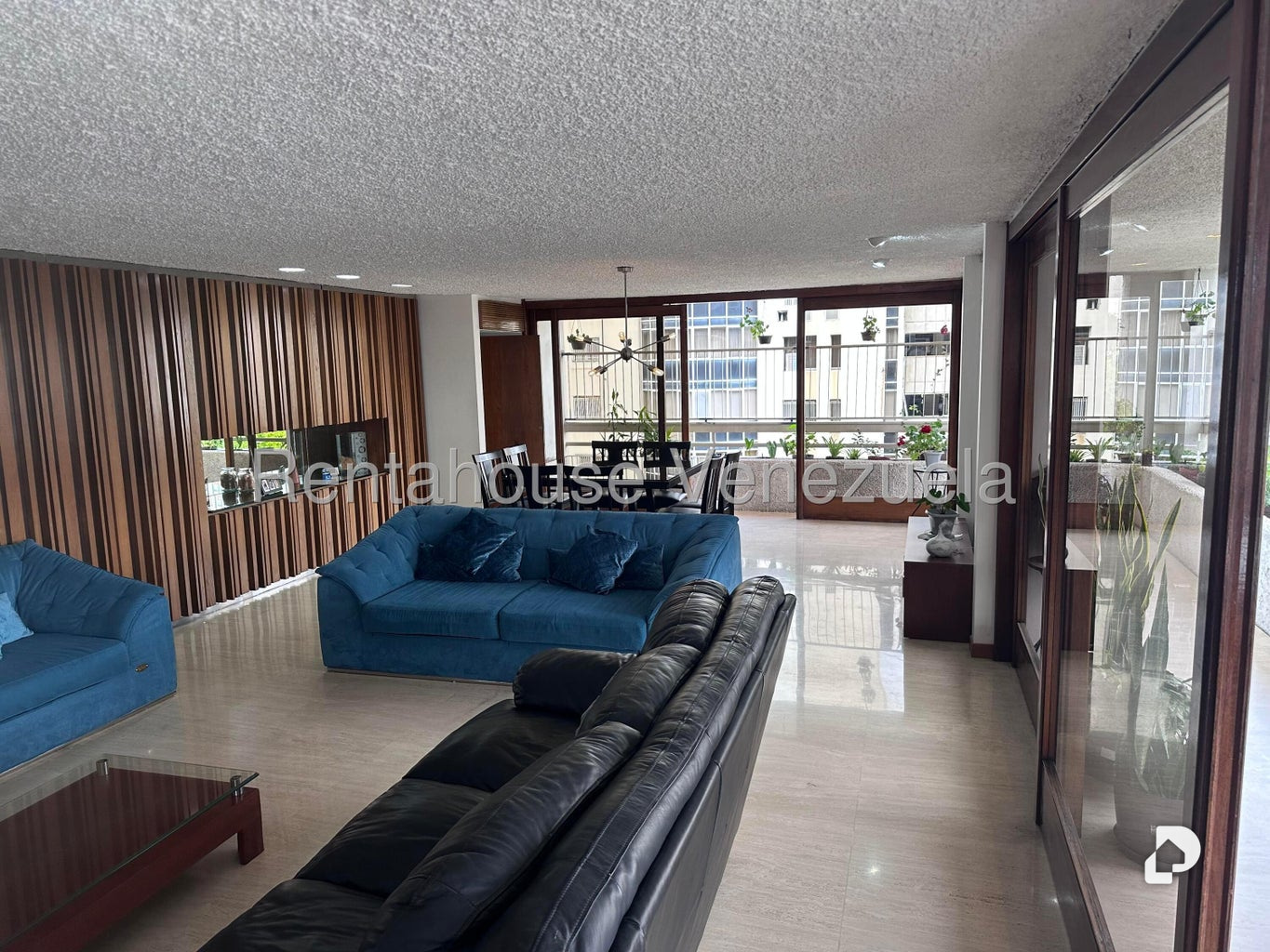 Apartamento en La Florida, Caracas – 12