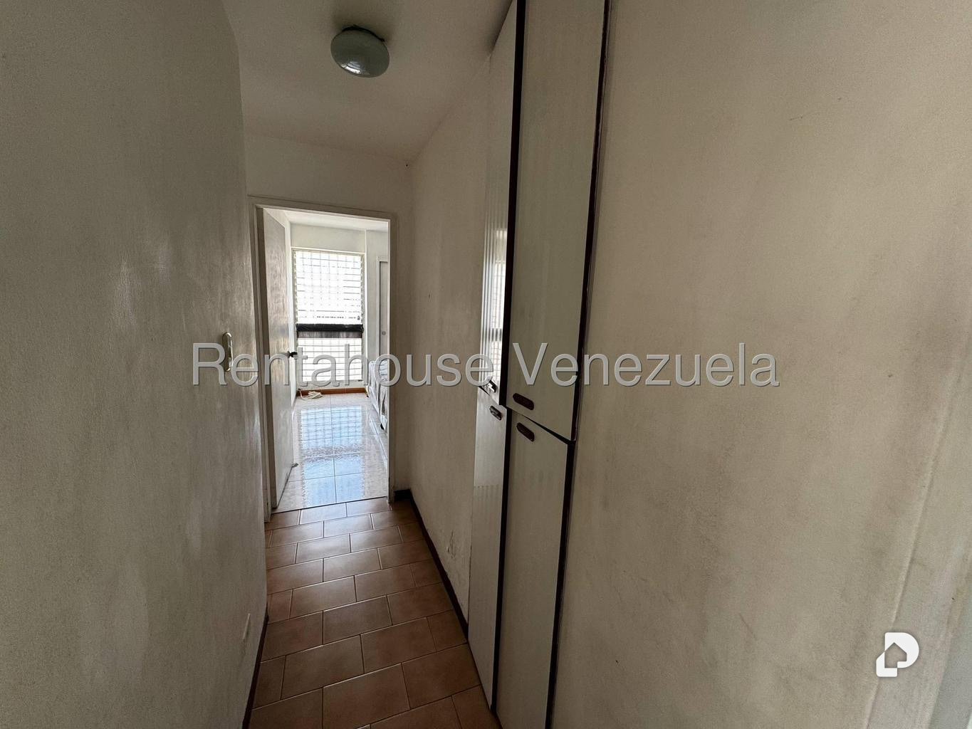Apartamento en San Martín, Caracas – 17