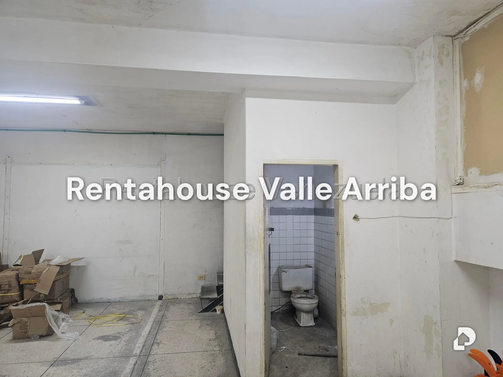 Local comercial en Parroquia Santa Rosalía, Caracas – 14