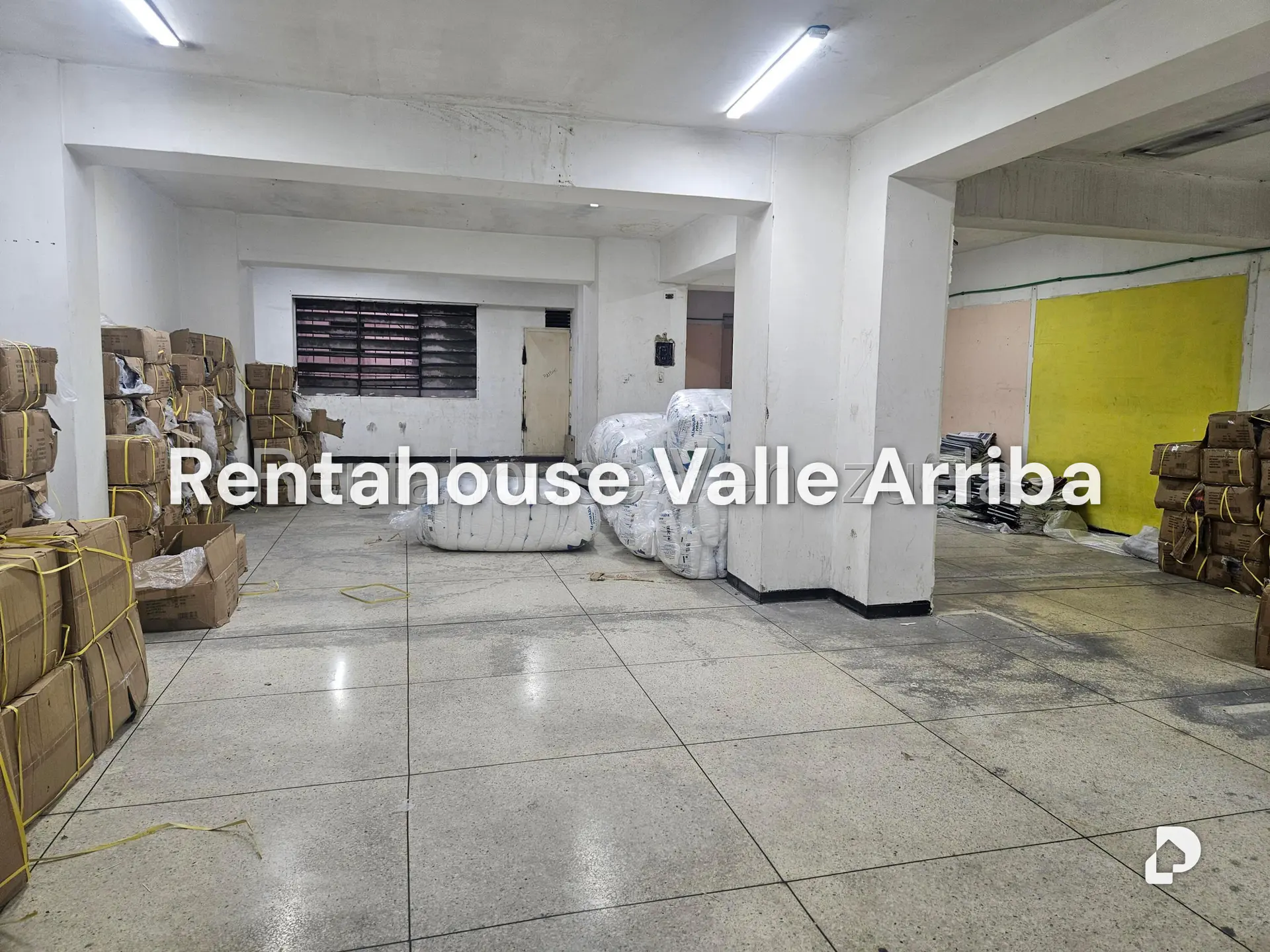 Local comercial en Parroquia Santa Rosalía, Caracas – 15