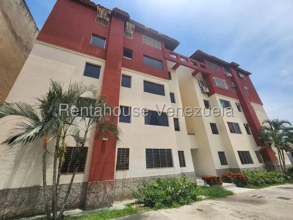 Apartamento en Paraparal, Los Guayos - 1