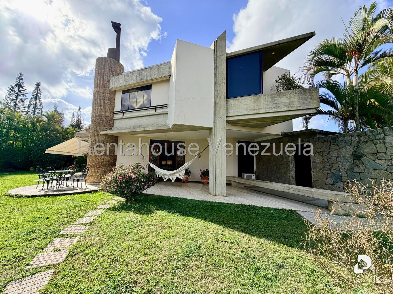 House in La Lagunita Country Club, Caracas – 3