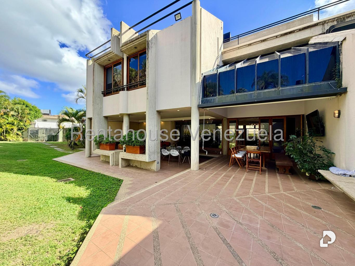 House in La Lagunita Country Club, Caracas – 27