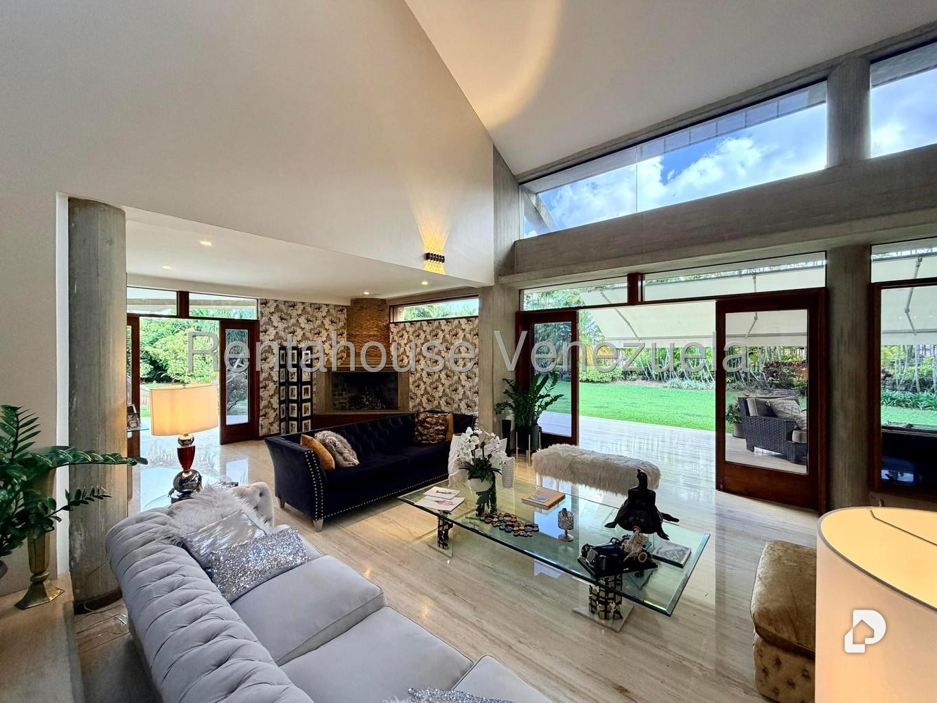 House in La Lagunita Country Club, Caracas – 14