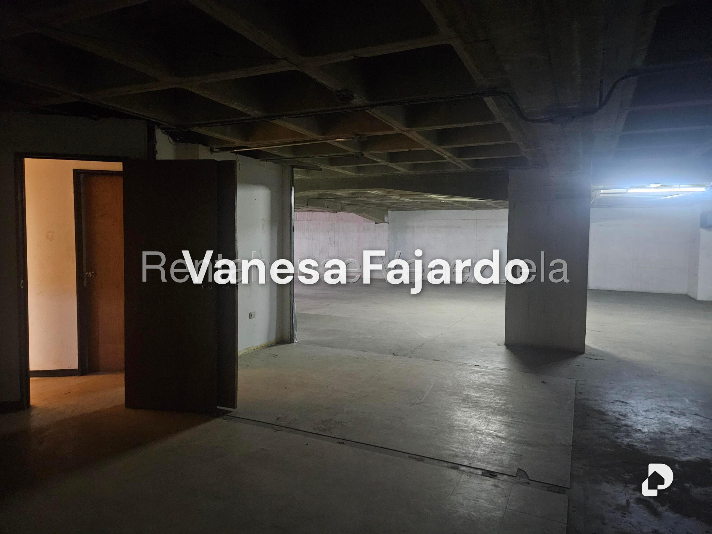 Local comercial en La Yaguara, Caracas – 11