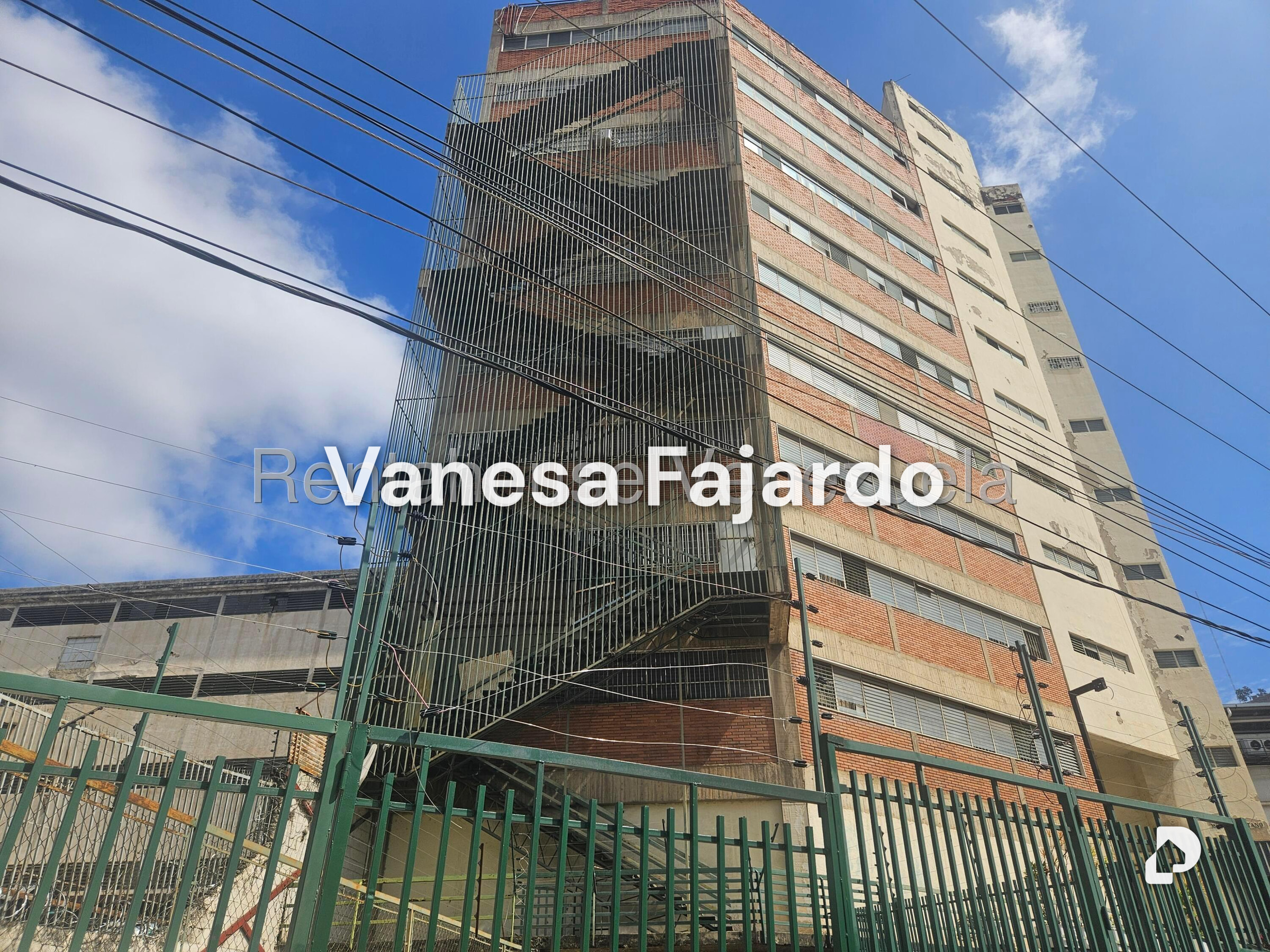 Local comercial en La Yaguara, Caracas – 2