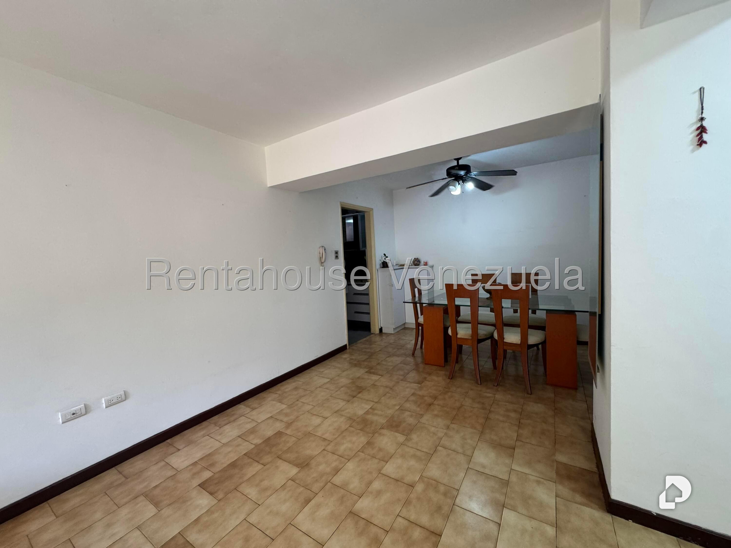 Apartamento en La Urbina, Caracas – 12