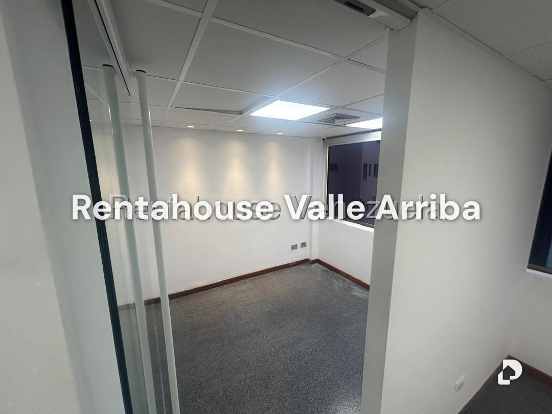 Local comercial en Las Mercedes, Caracas – 3