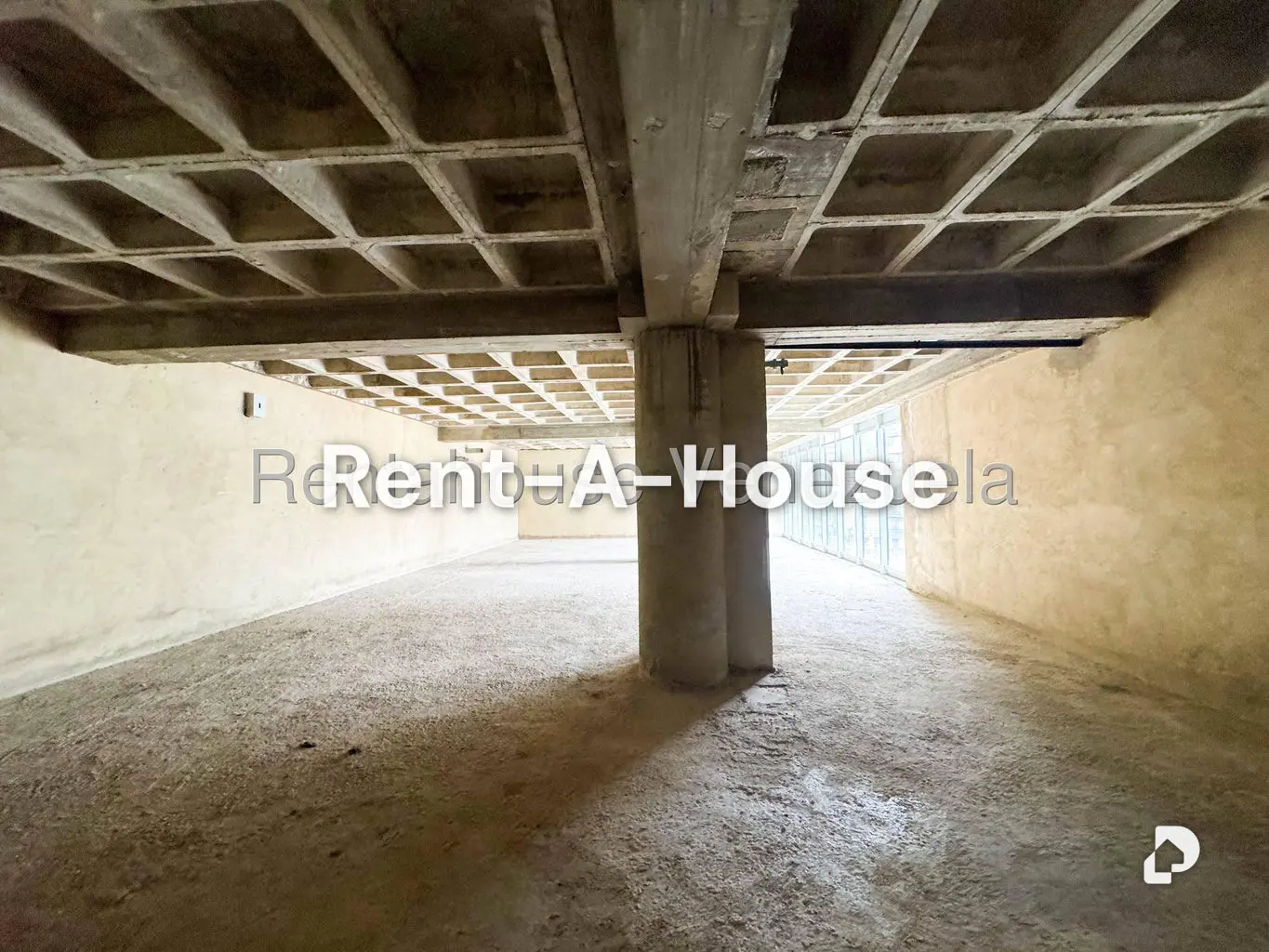 Office in La Castellana, Caracas – 12