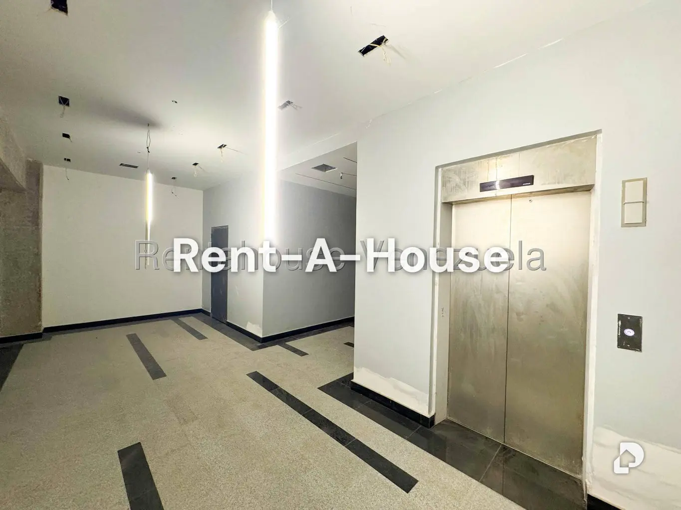 Office in La Castellana, Caracas – 8