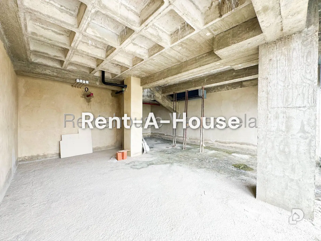 Office in La Castellana, Caracas – 18