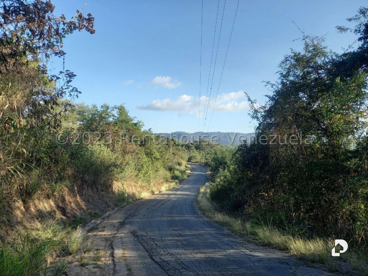 Terreno en Caicaguana, Caracas – 11