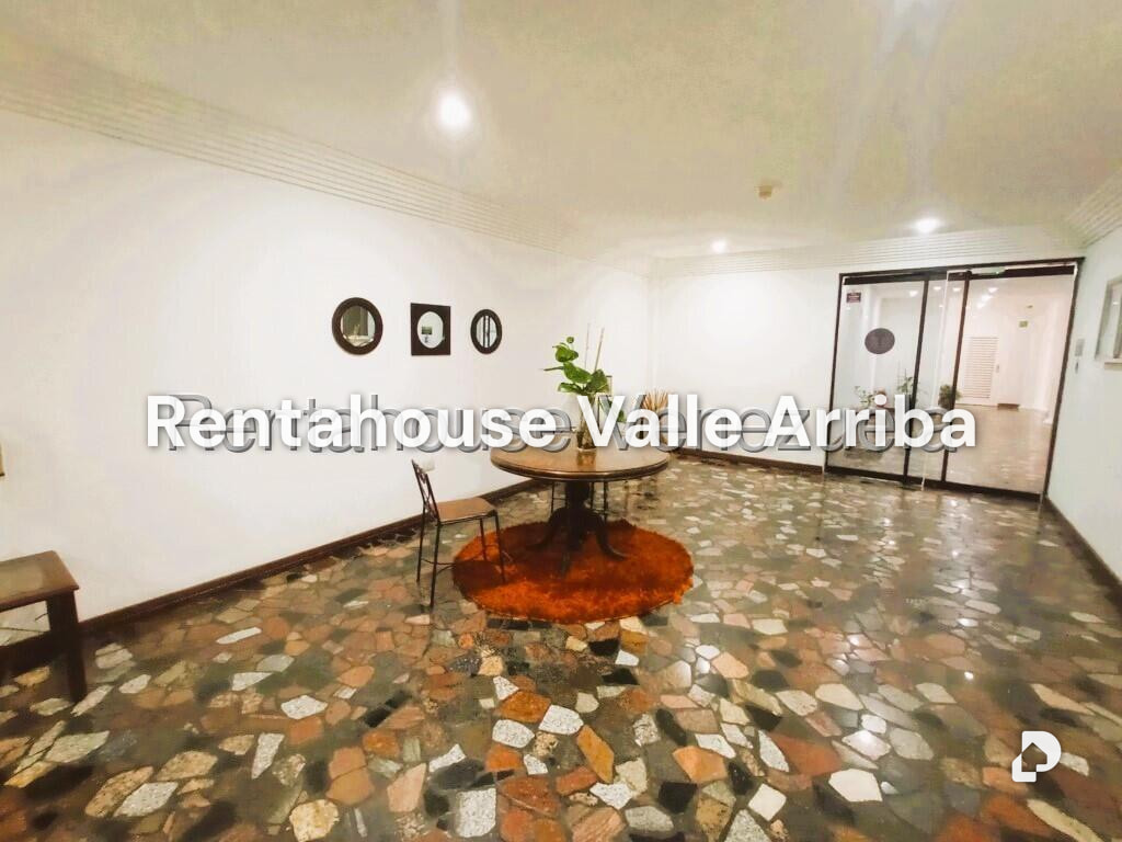 Apartamento en La Boyera, Caracas – 2