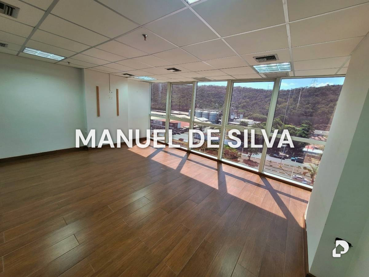 Oficina en Diego Bautista Urbaneja, Lechería – 2