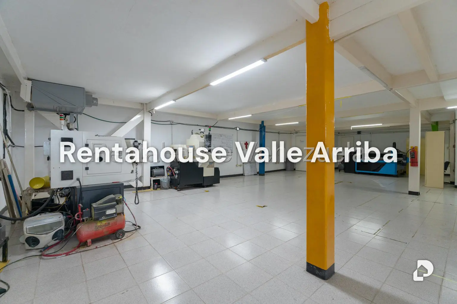 Local comercial en Chuao, Caracas – 21