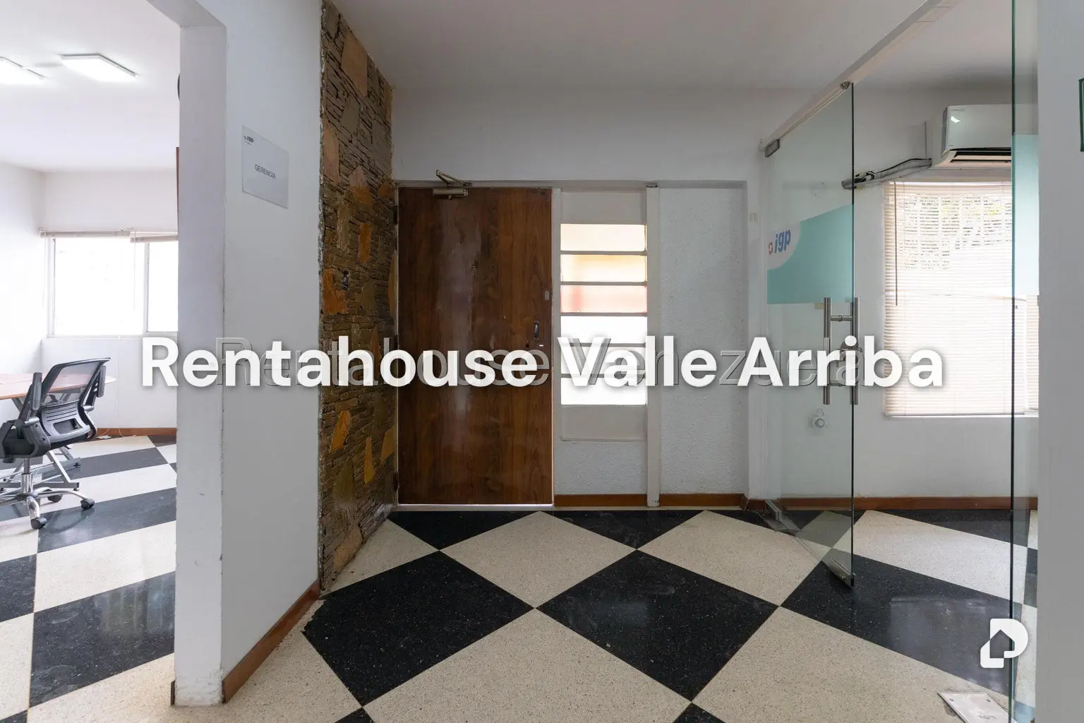 Local comercial en Chuao, Caracas – 26