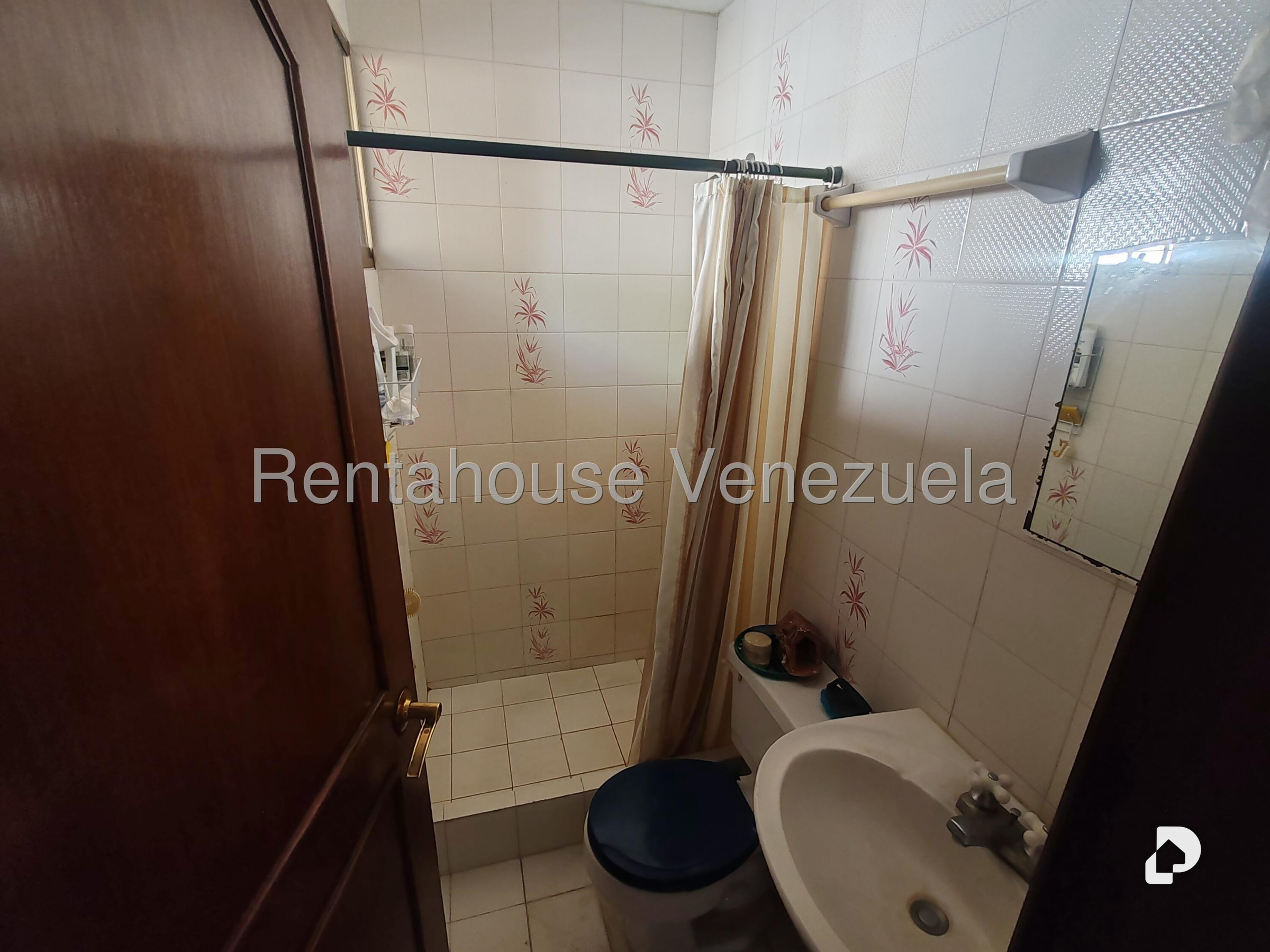 Casa en El Marqués, Caracas – 17