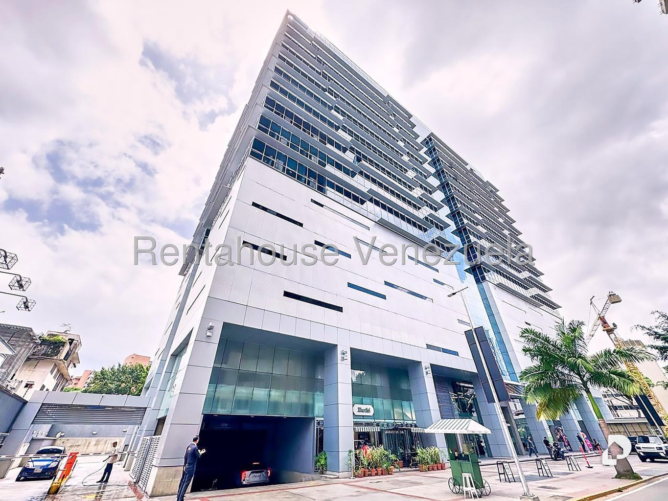 Office in Las Mercedes, Caracas – 1