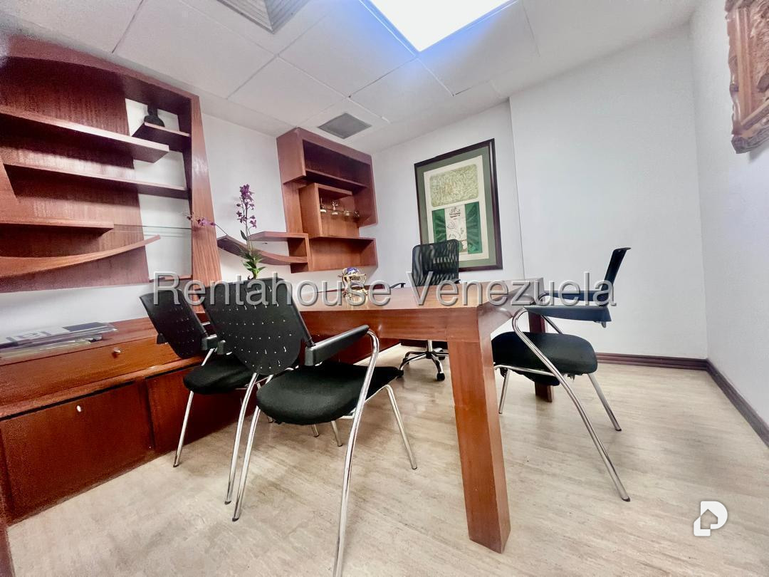 Oficina en Las Mercedes, Caracas – 4
