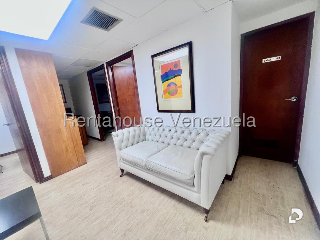 Oficina en Las Mercedes, Caracas – 7