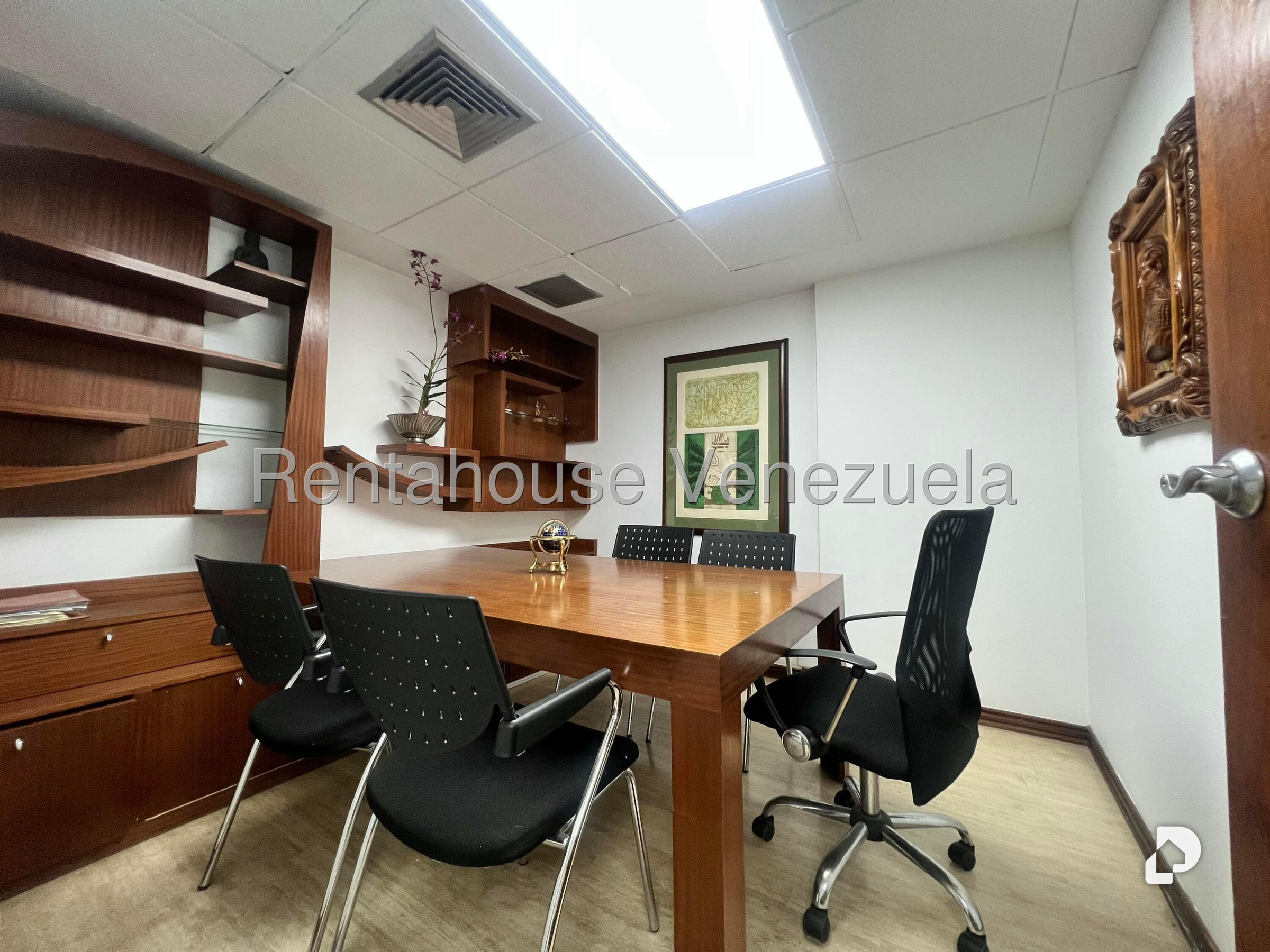 Oficina en Las Mercedes, Caracas – 6