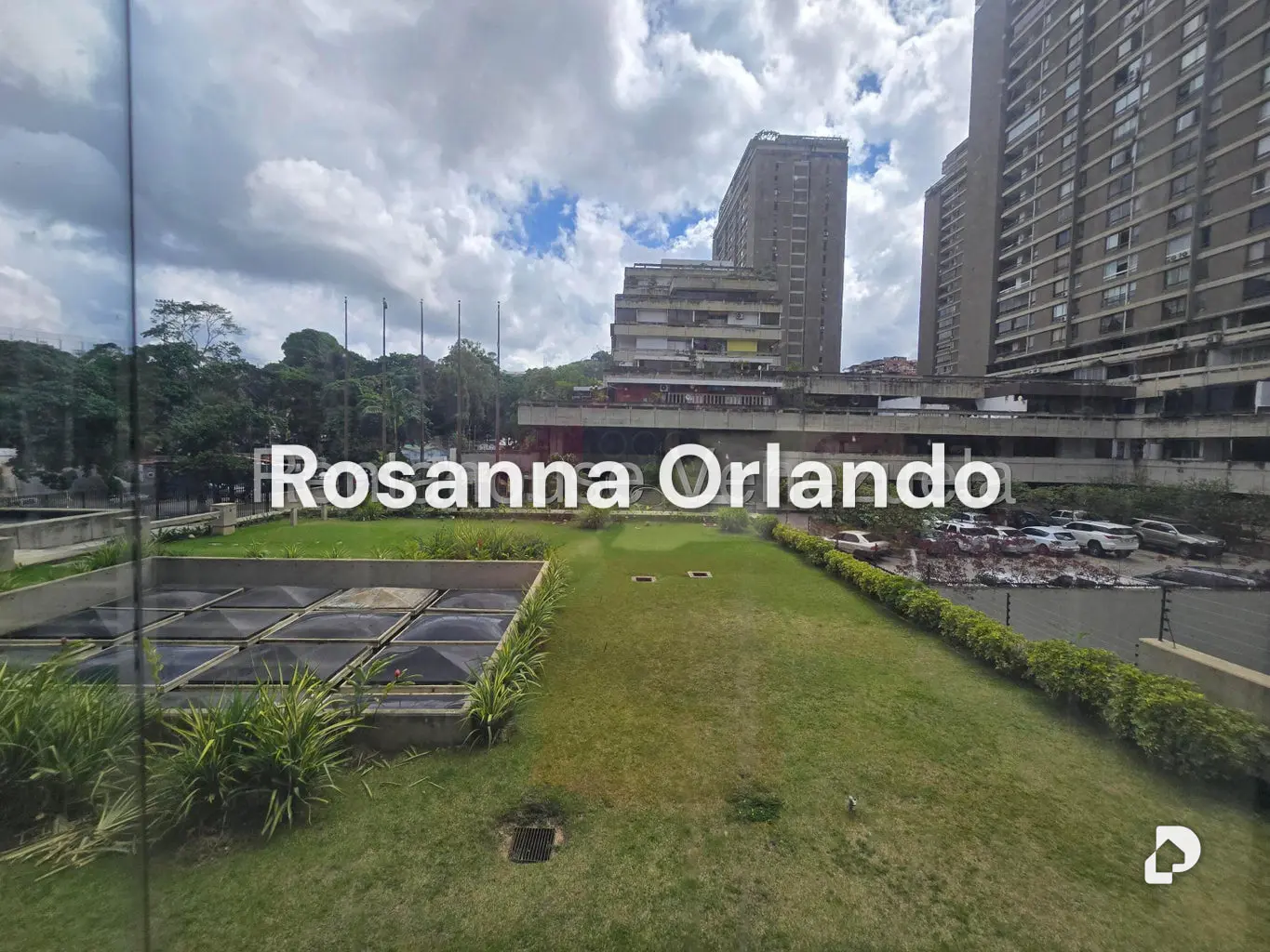 Oficina en Prados del Este, Caracas – 11