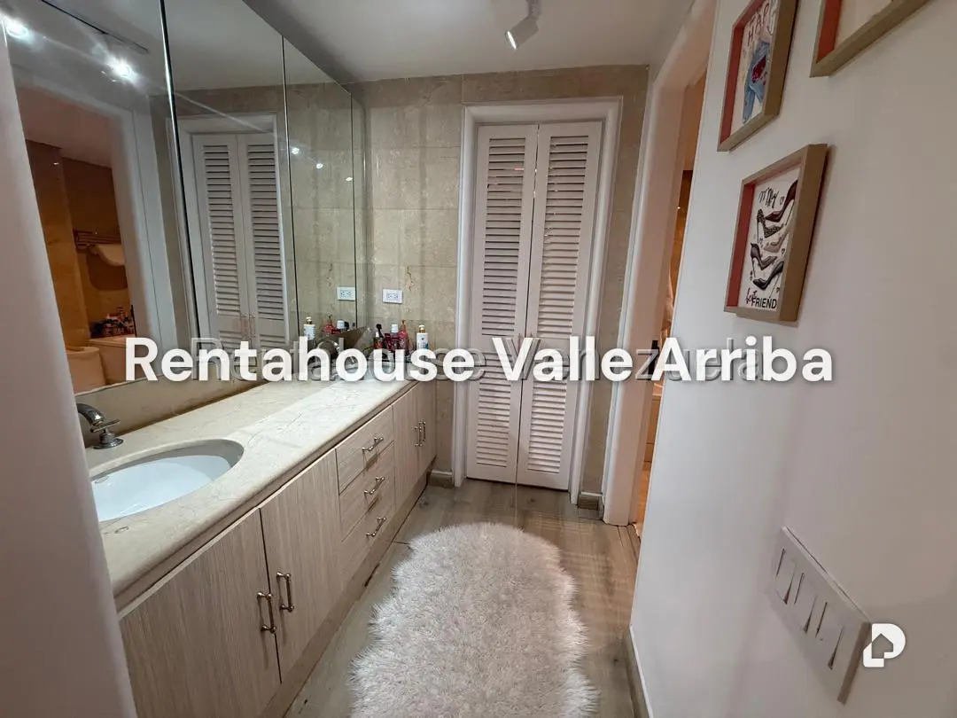 Apartamento en Altamira, Caracas – 23