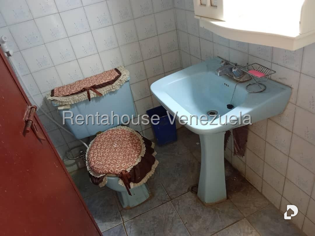 House in Los Teques – 8