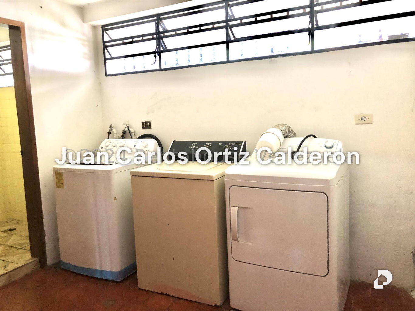 Casa en Cumbres de Curumo, Caracas – 26