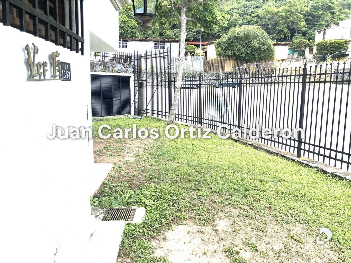 Casa en Cumbres de Curumo, Caracas – 28