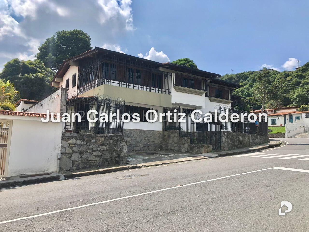 Casa en Cumbres de Curumo, Caracas – 1