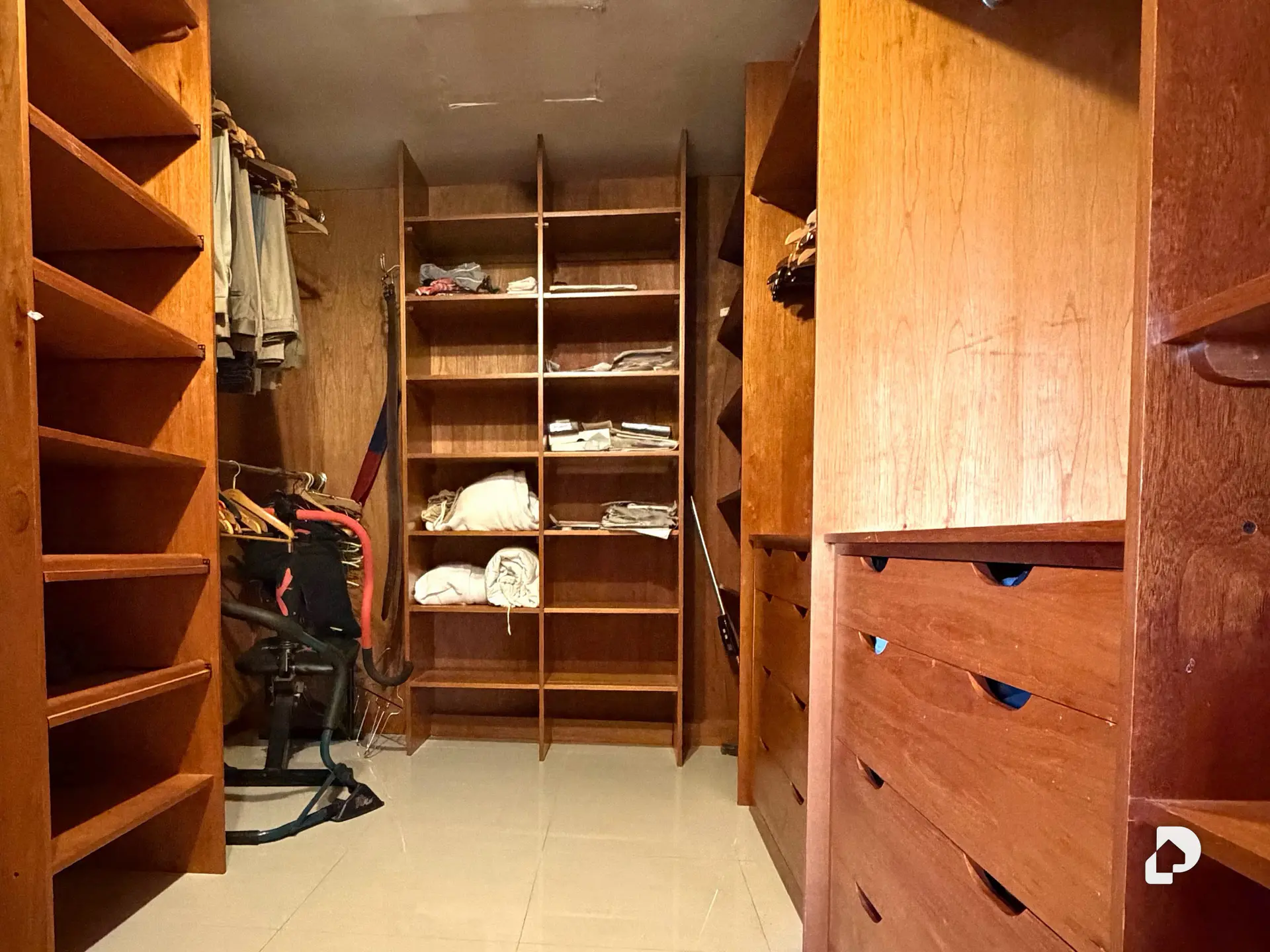 Casa en La Boyera, Caracas – 14