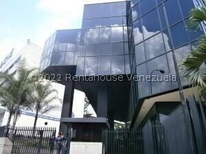 Local comercial en Los Ruices, Caracas - 1