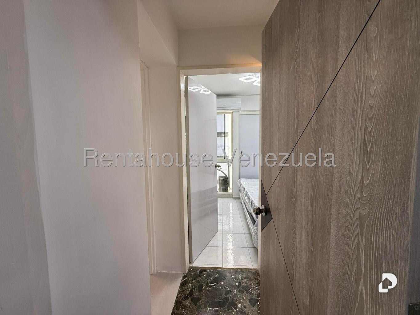 Apartamento en La Florida, Caracas – 16