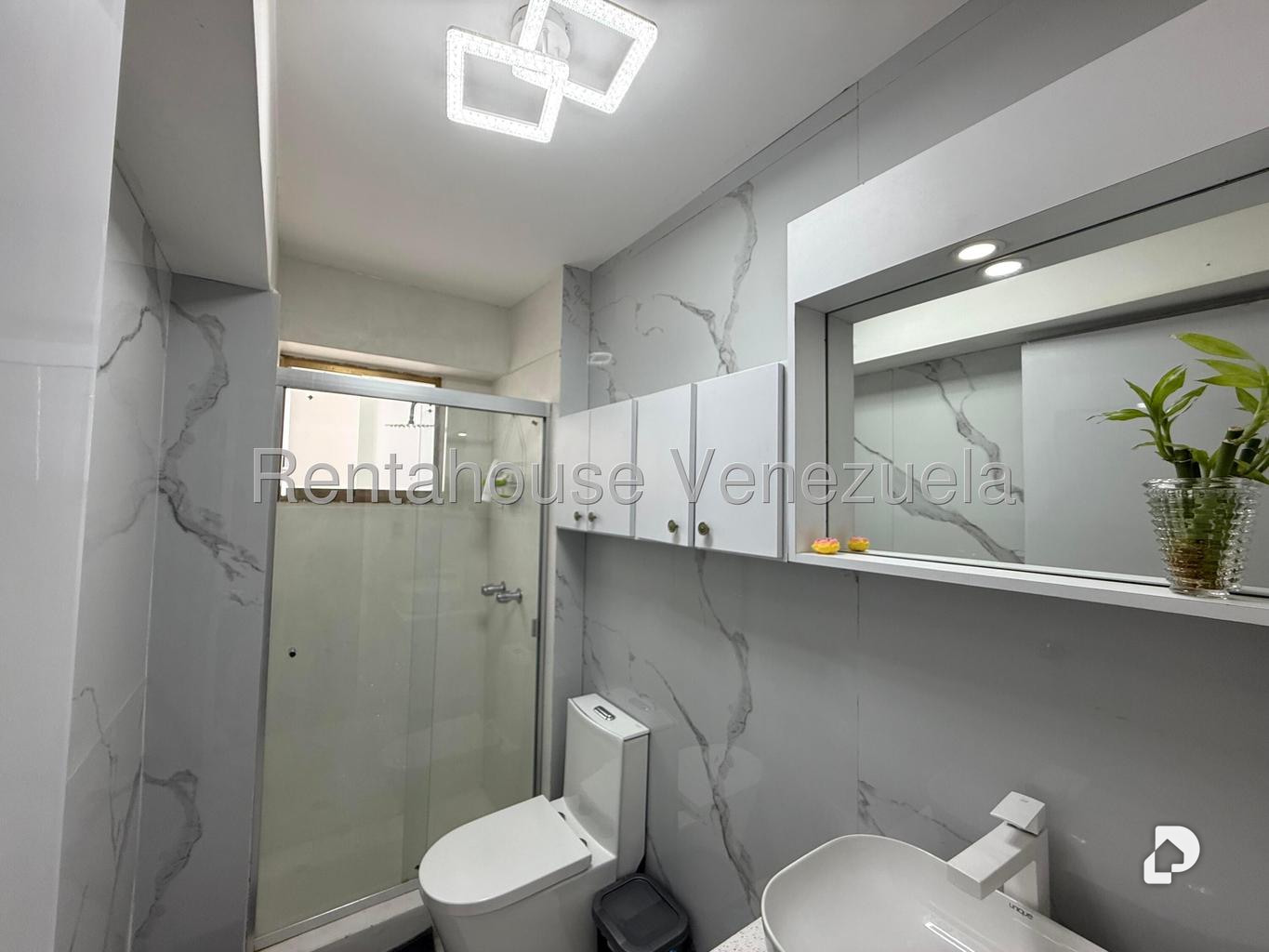 Apartamento en La Florida, Caracas – 10