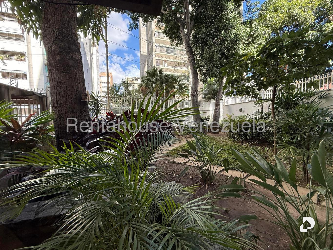 Apartamento en La Florida, Caracas – 21