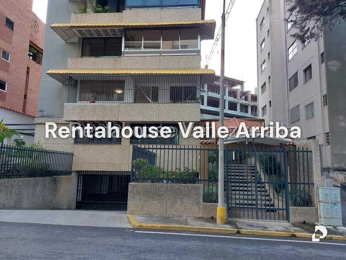 Apartamento en Los Naranjos de las Mercedes, Caracas – 1