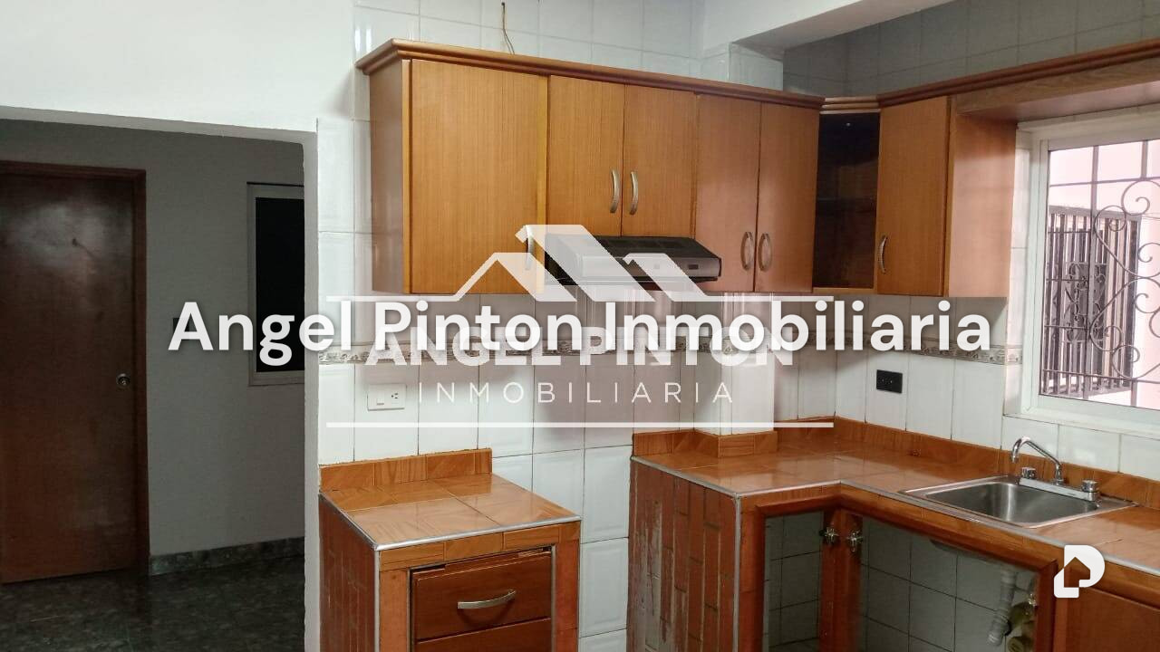 Casa en Barrio Los Olivos, Maracaibo – 2