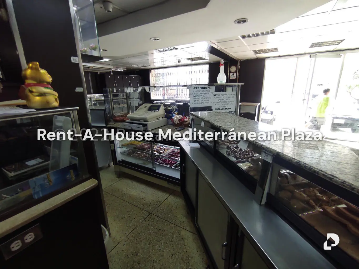 Local comercial en Parque Valencia, Valencia – 27