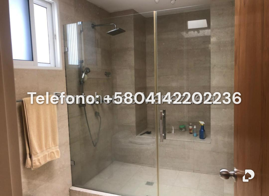 Casa en Prados del Este, Caracas – 31